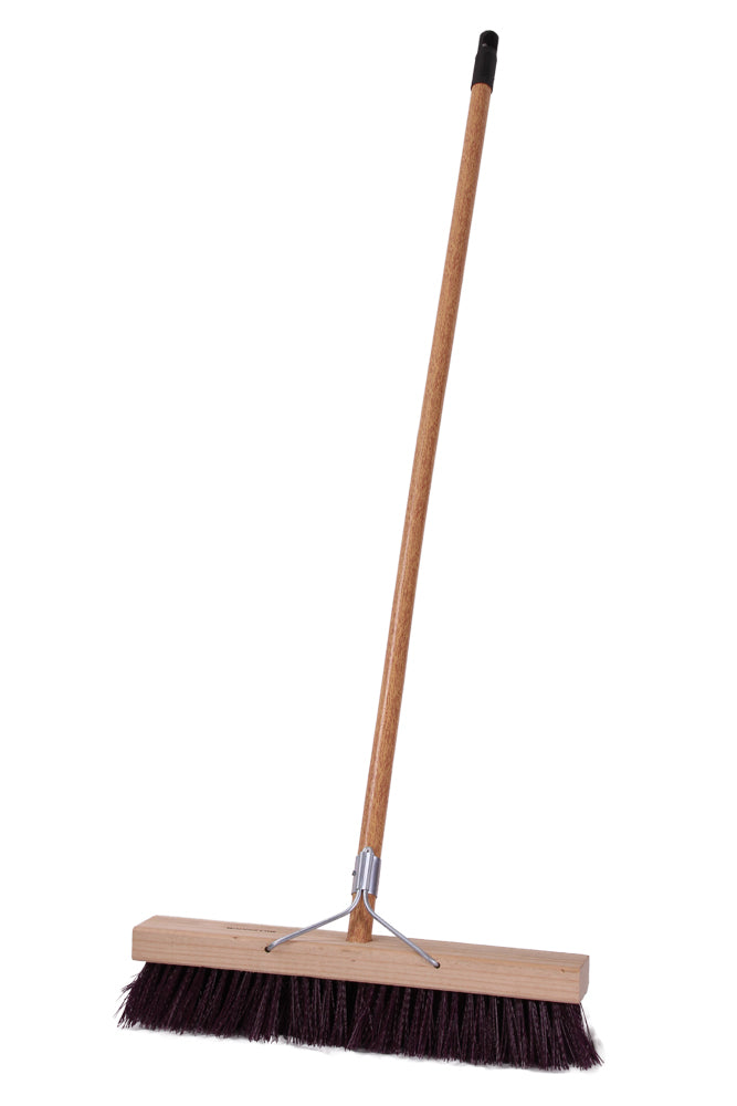 ACADEMY GUTTER SWEEPER WITH HANDLE 460MM