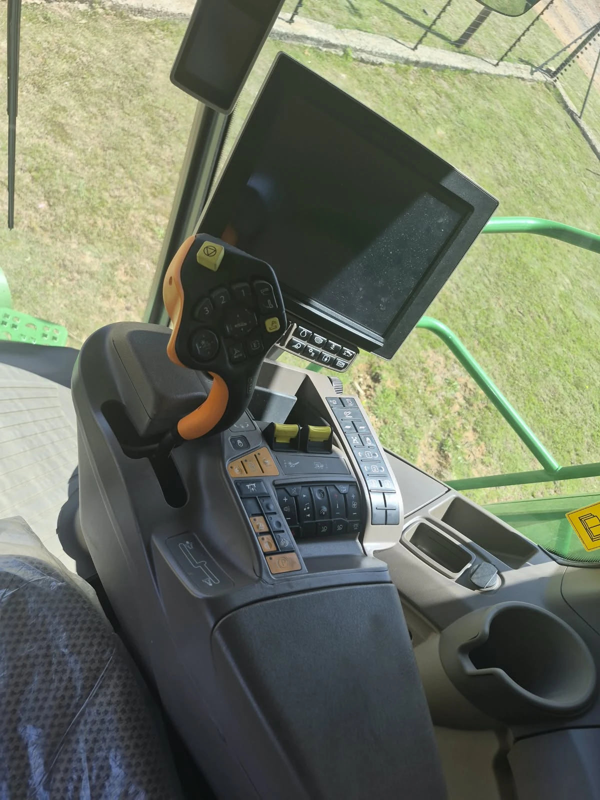 2022 John Deere S780 – image 10