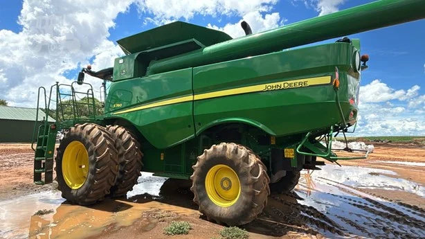 2022 John Deere S760