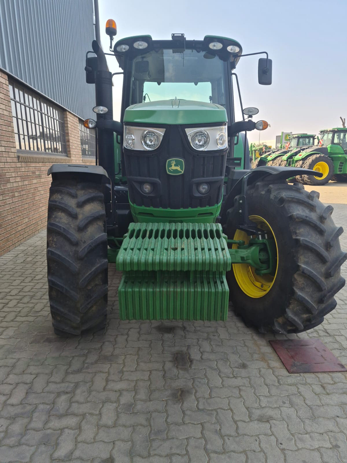 2023 John Deere 6140M – image 2