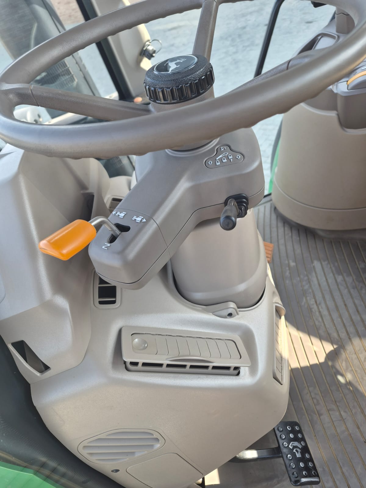 2023 John Deere 6140M – image 9