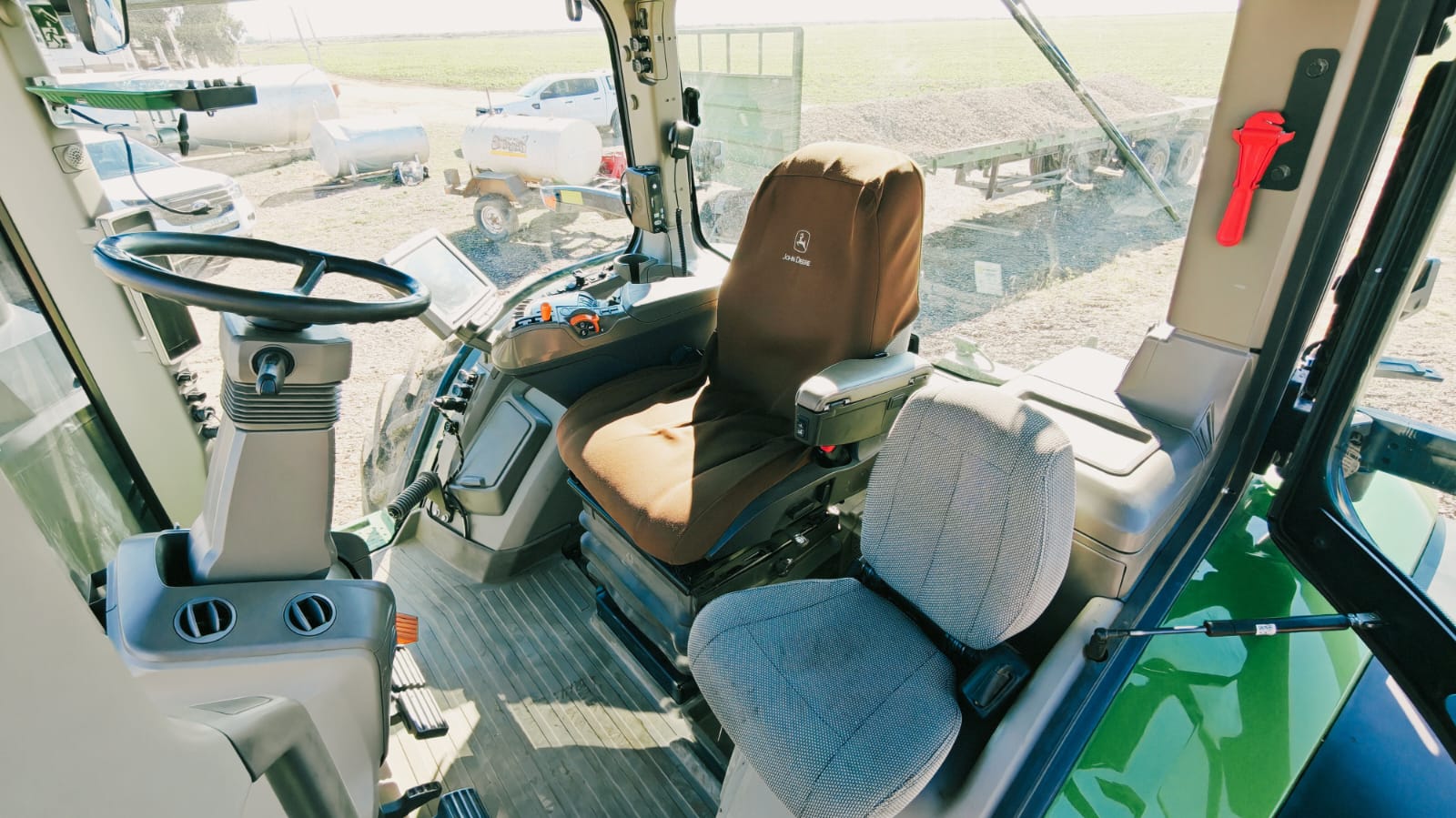 2023 John Deere 8R 340 – image 14