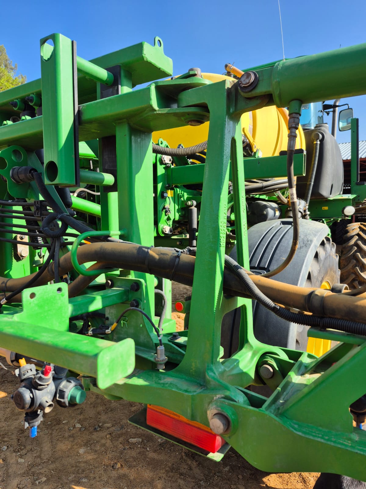 2020 John Deere R4023 – image 2