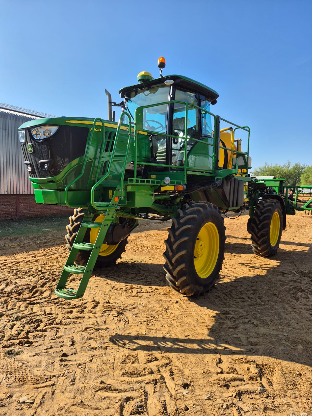 2020 John Deere R4023 – image 10