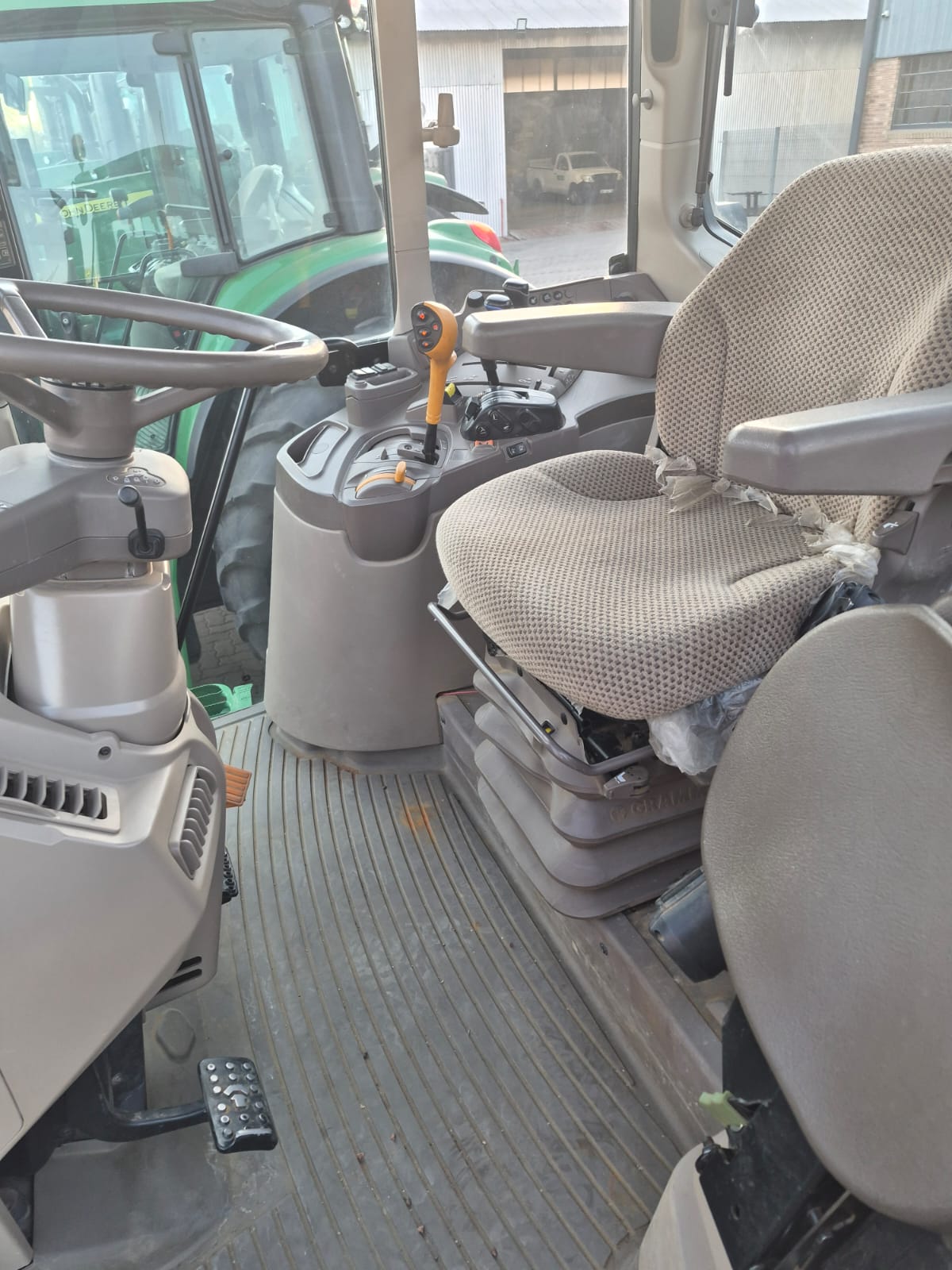 2024 John Deere 6155 M Cab – image 8