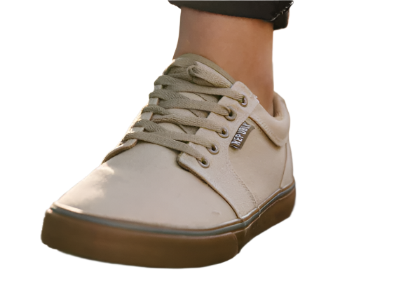 NASSAU CANVAS SNEAKER UNISEX SIZE 4