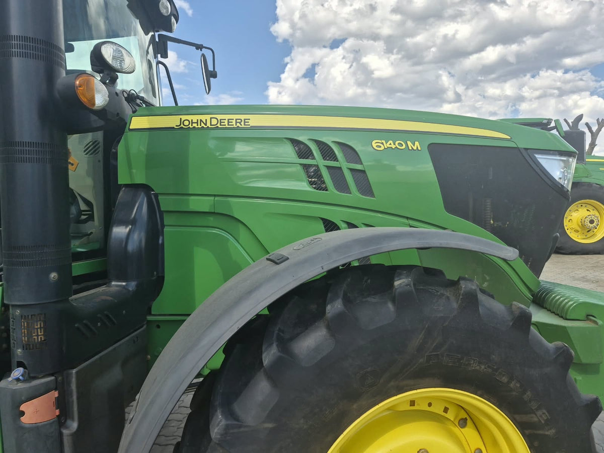 2022 John Deere 6140M
