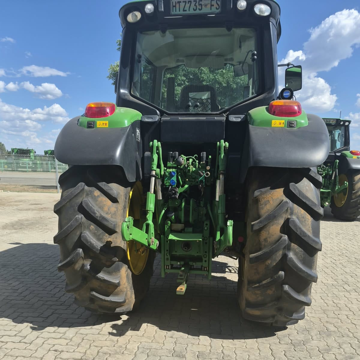 2022 John Deere 6140M