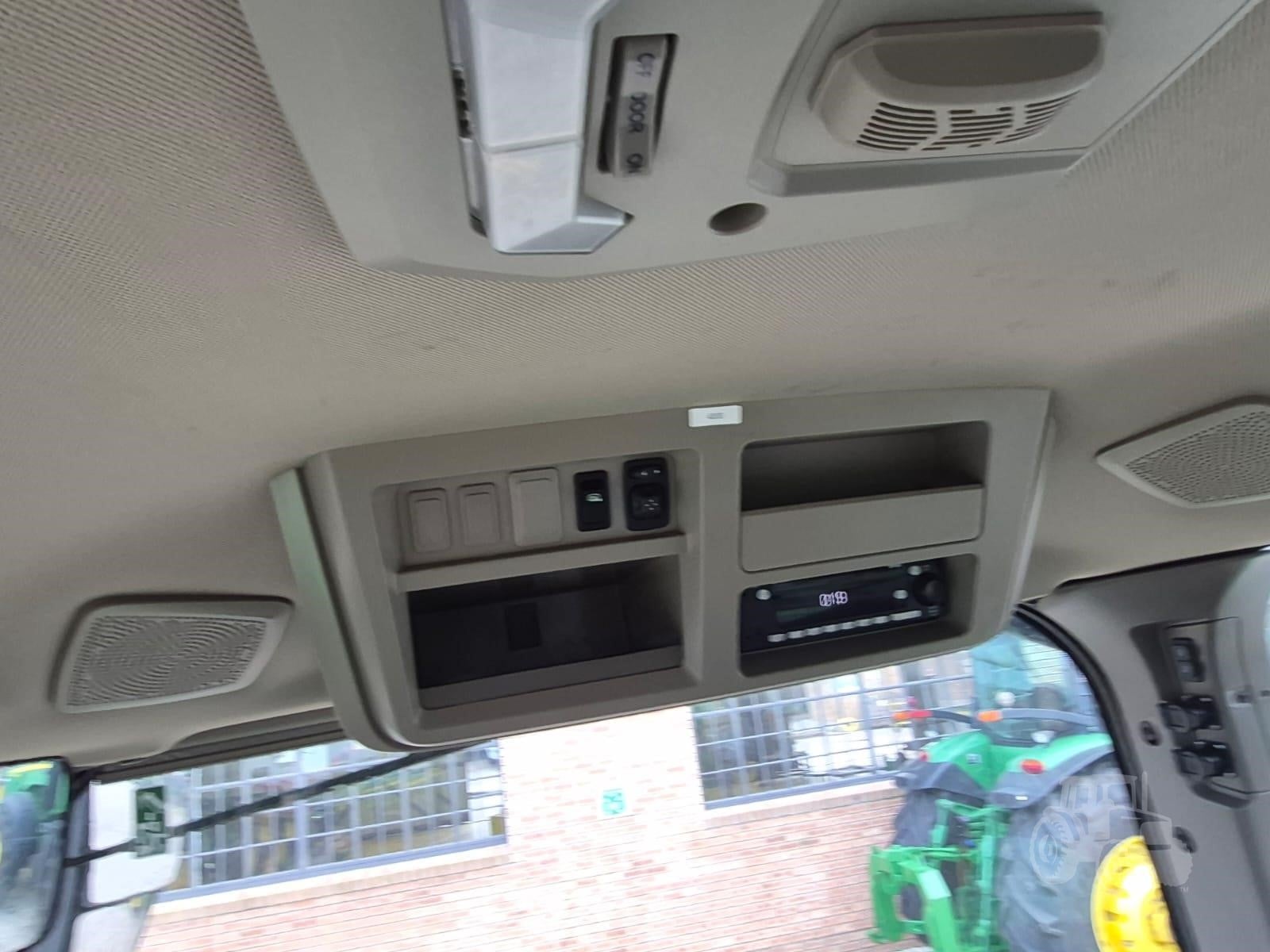 2023 John Deere 8R 310 – image 4