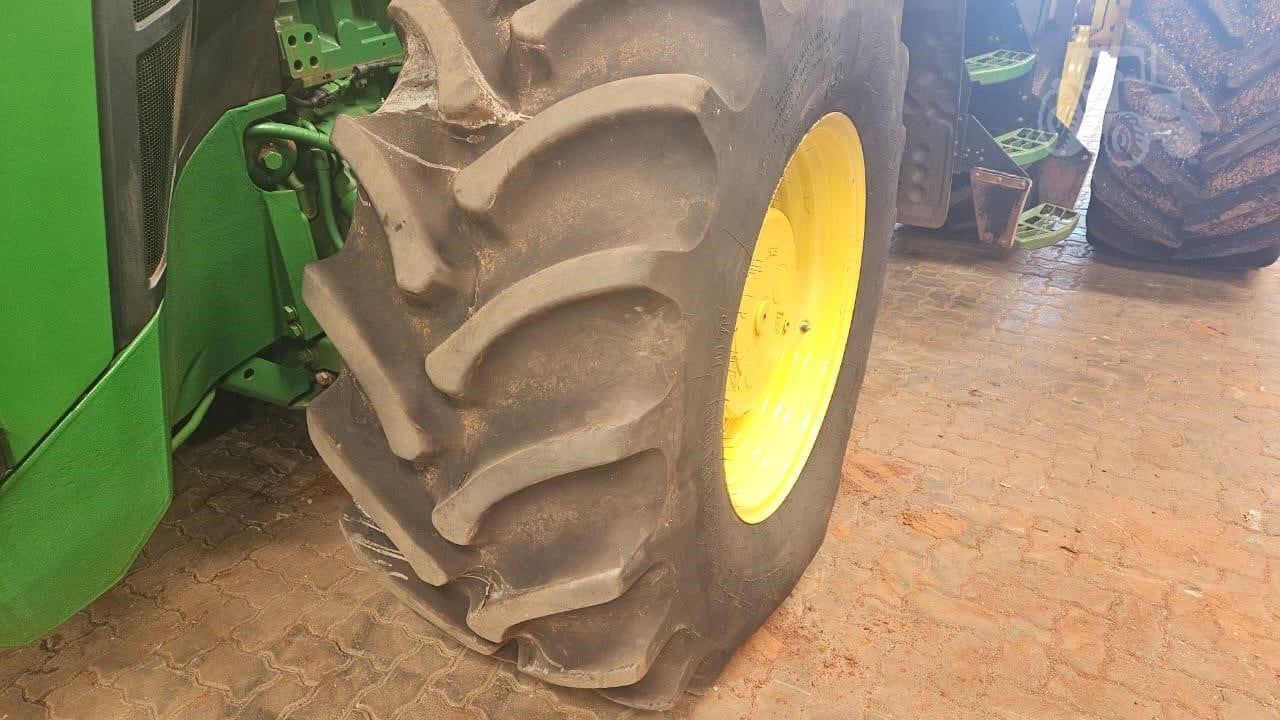 2021 John Deere 8R 370 – image 9