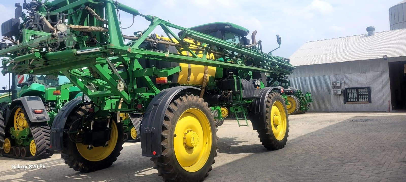 2020 John Deere R4030 – image 4