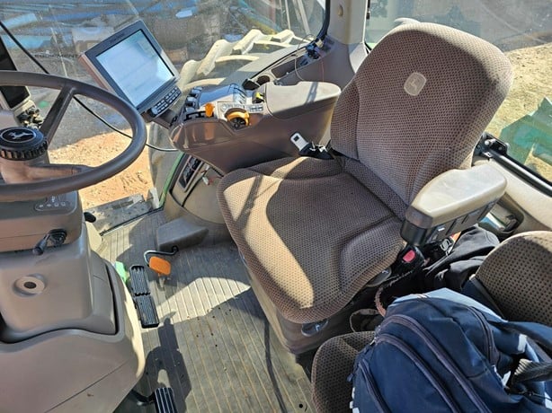 2015 John Deere 8320R – image 7