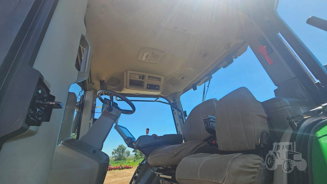 2021 John Deere 8R 370 – image 7