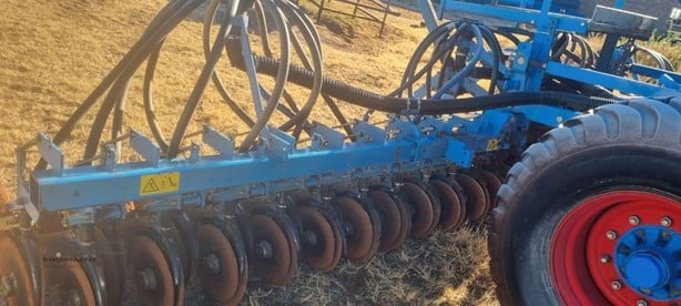 2017 Lemken Solitair 9/600KA-DS – image 2
