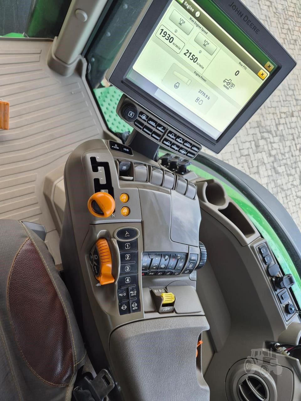 2023 John Deere 8R 310 – image 2