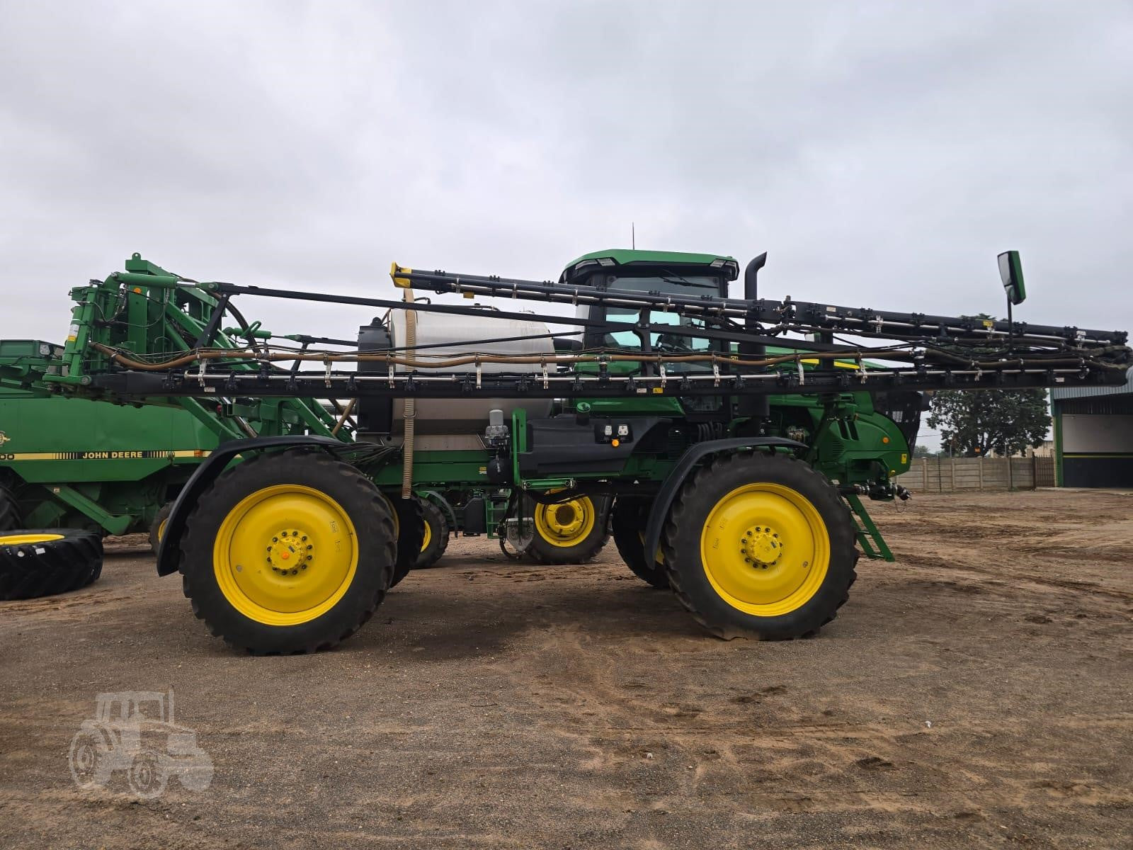 2023 John Deere 410R – image 17