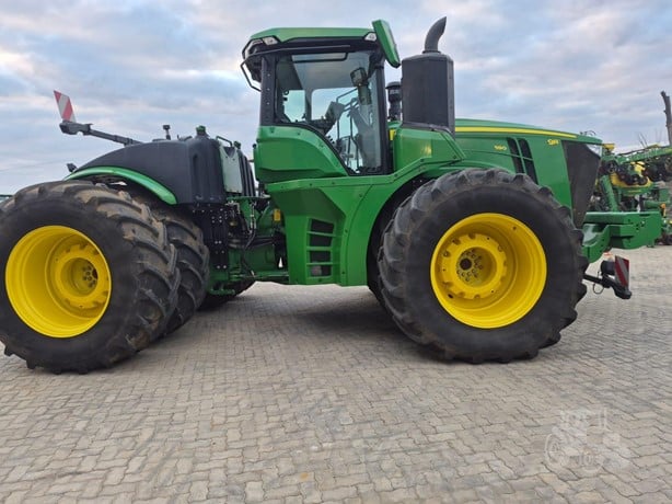 2022 John Deere 9R 590