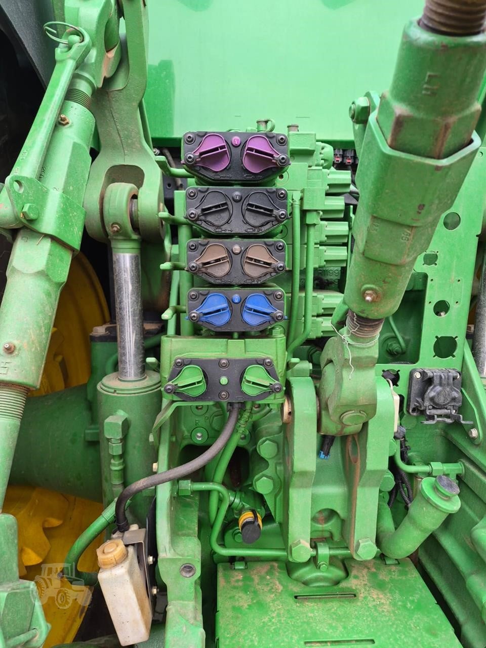 2023 John Deere 8R 310 – image 8